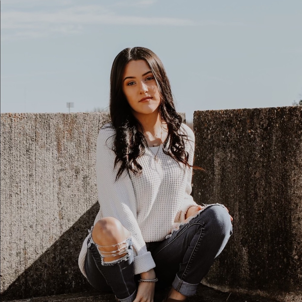 Meet your Posher, Kaitlyn